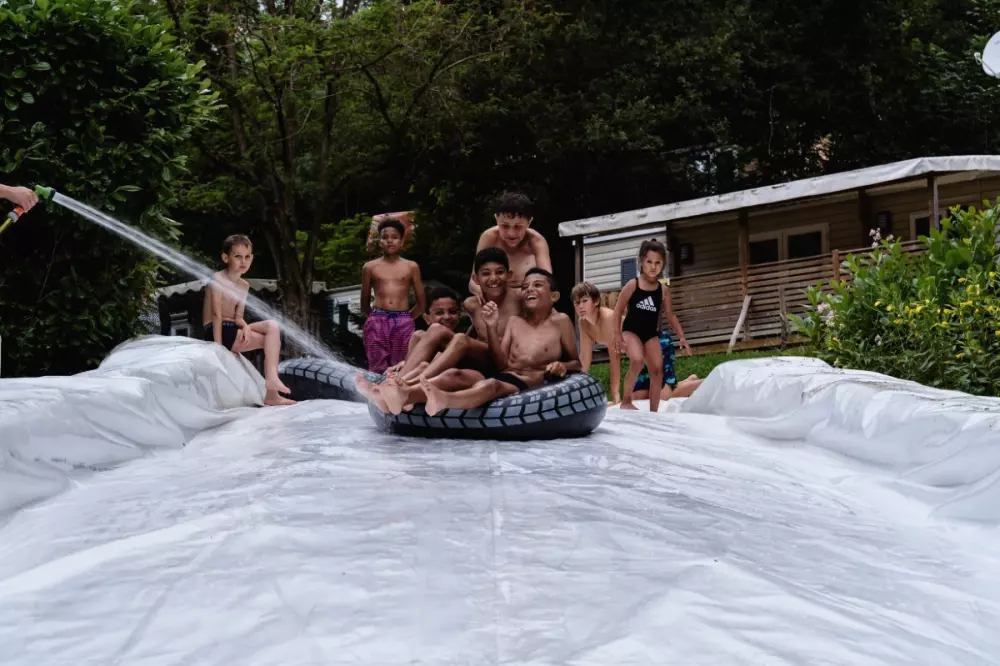 Camping maeva Escapades Coeur d'Ardèche 4 étoiles★★★★