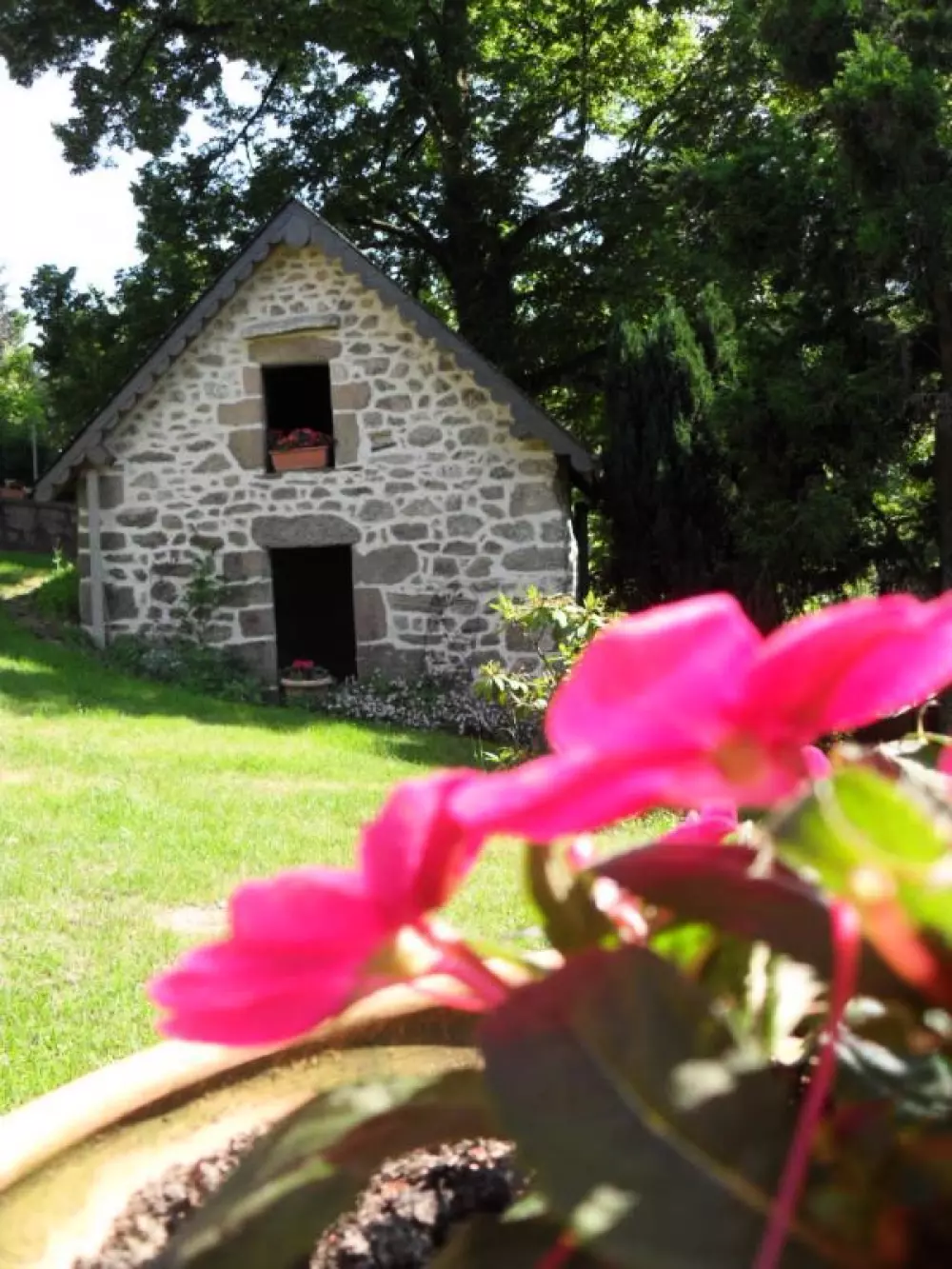 Gîte de France à Saint-Yrieix-le-Déjalat 3 épis