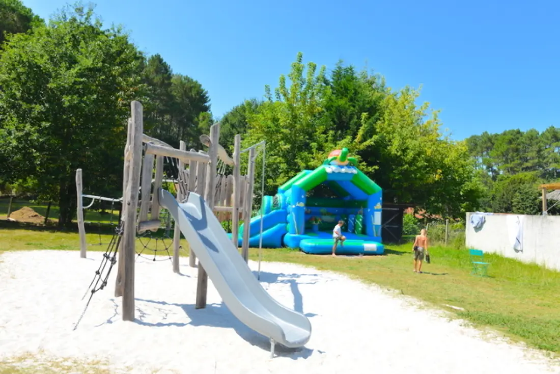 Camping Les Bruyères3 étoiles★★★