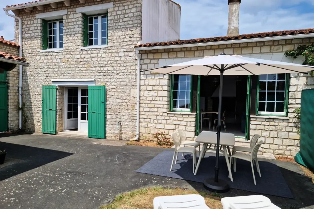Maison Avec Cour à Sainte-marie-de-ré