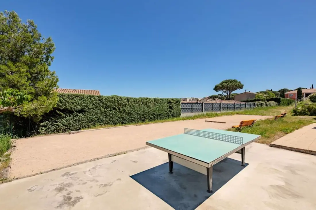 Appartement à Sainte-maxime : Piscine Et Tennis