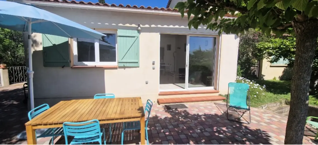 T2 Calme Avec Terrasse • Proche Centre Et Plage