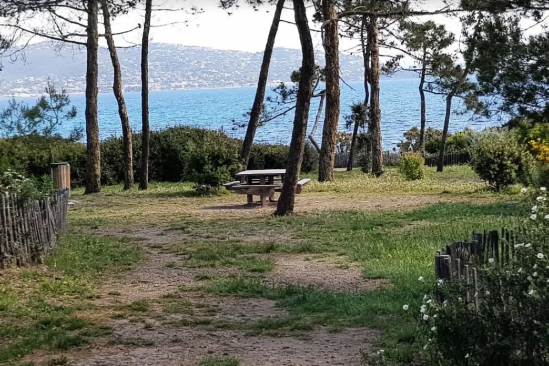 Beau Studio Avec Balcon - Proche Plage