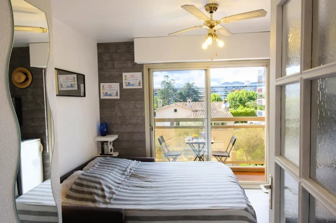 Beau Studio Avec Balcon - Proche Plage