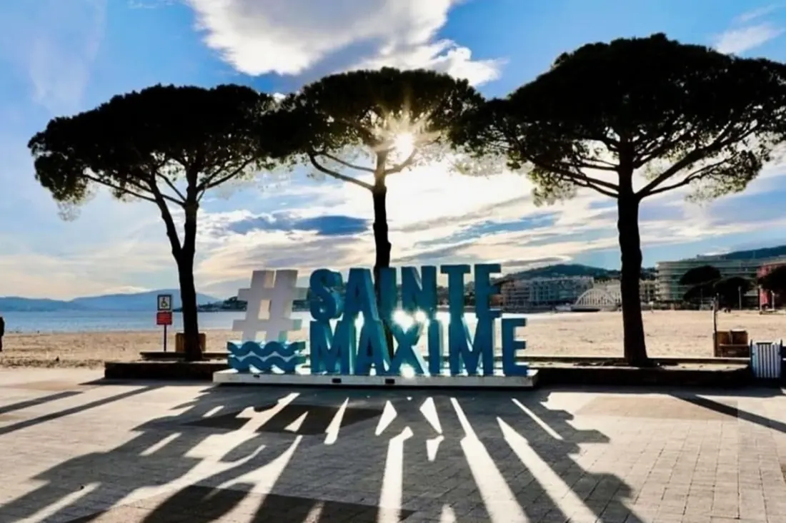 Bel Appartement Au Centre-ville De Sainte-maxime