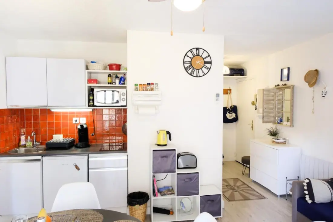 Bel Appartement Avec Parking, Proche Centre-ville.