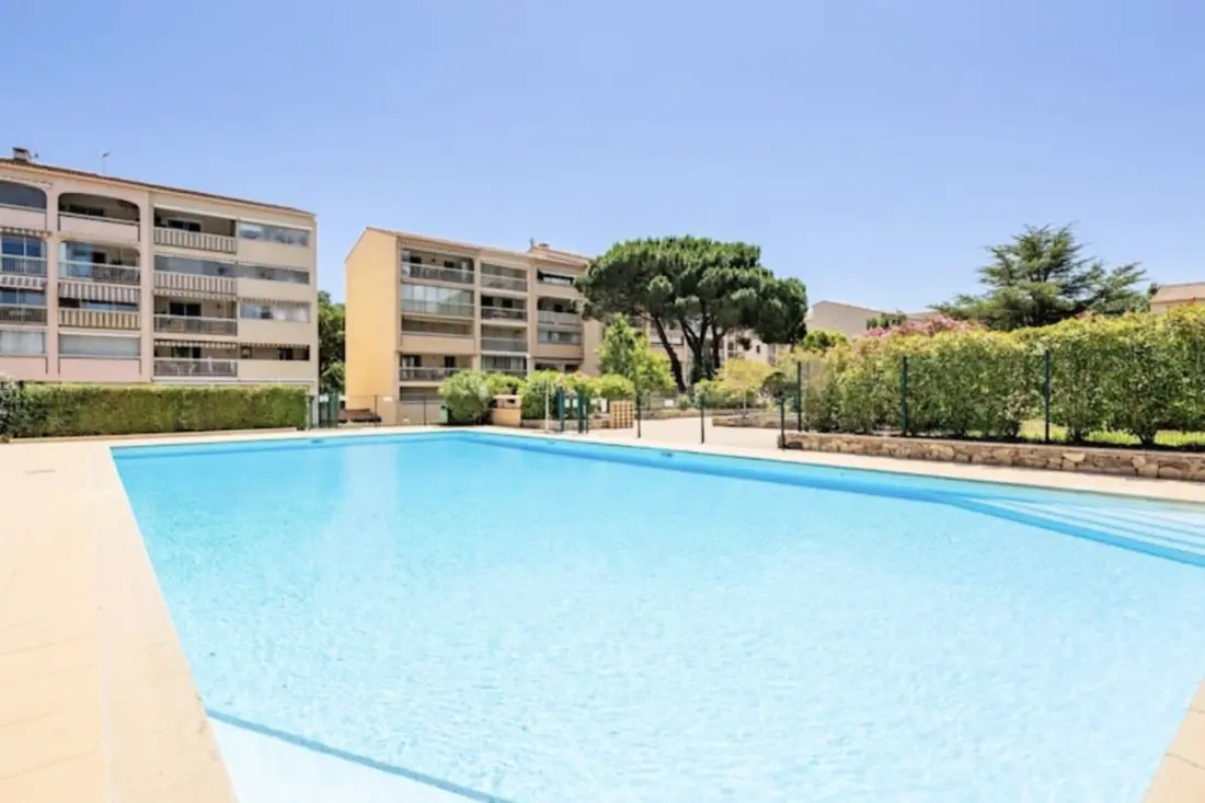 Bel Appartement Cosy Avec Piscine