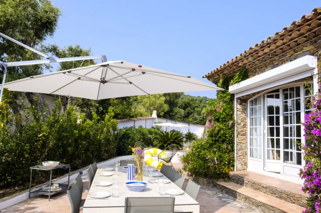 Belle Villa De Luxe Avec Jardin Et Piscine Privée