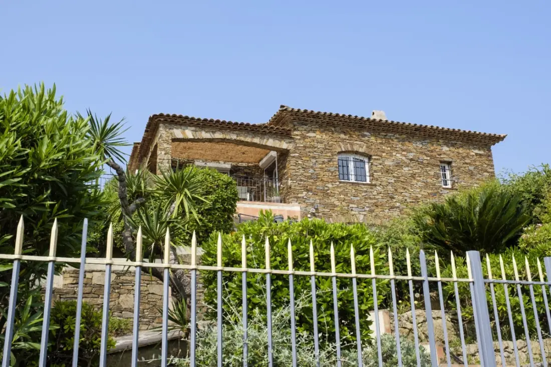 Belle Villa De Luxe Avec Jardin Et Piscine Privée