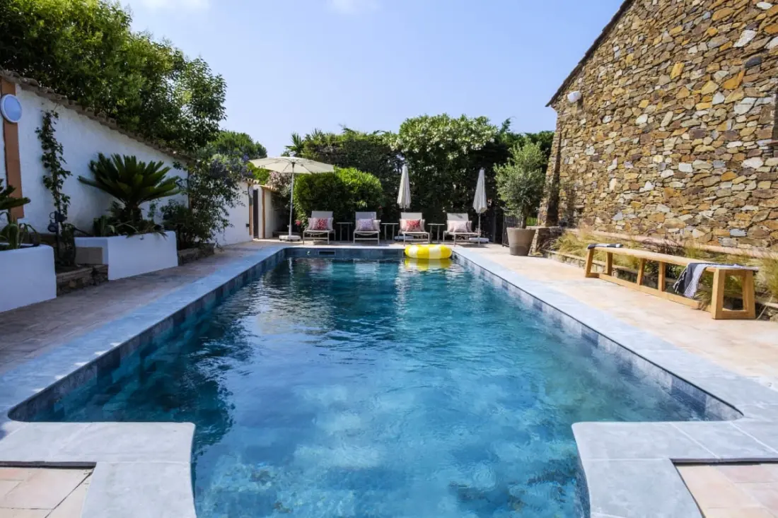 Belle Villa De Luxe Avec Jardin Et Piscine Privée