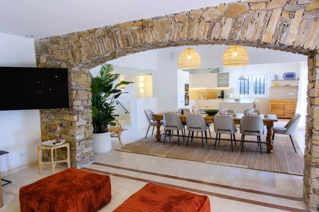 Belle Villa De Luxe Avec Jardin Et Piscine Privée