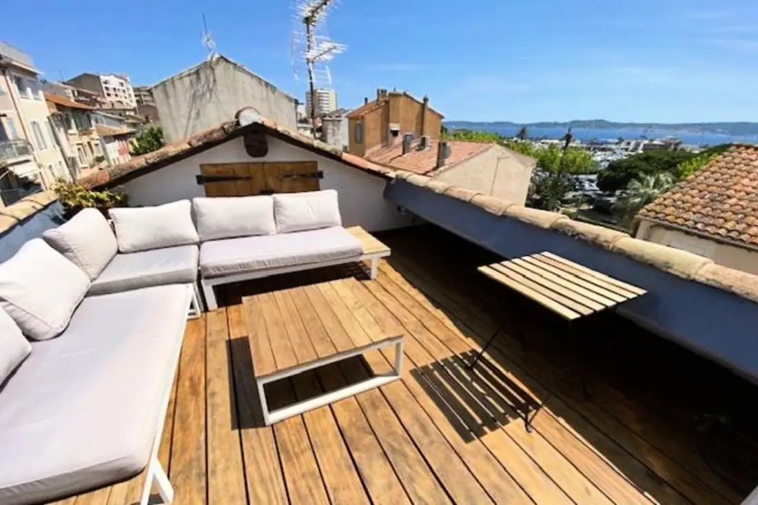 Maison De Ville  Avec Terrasse Tropézienne