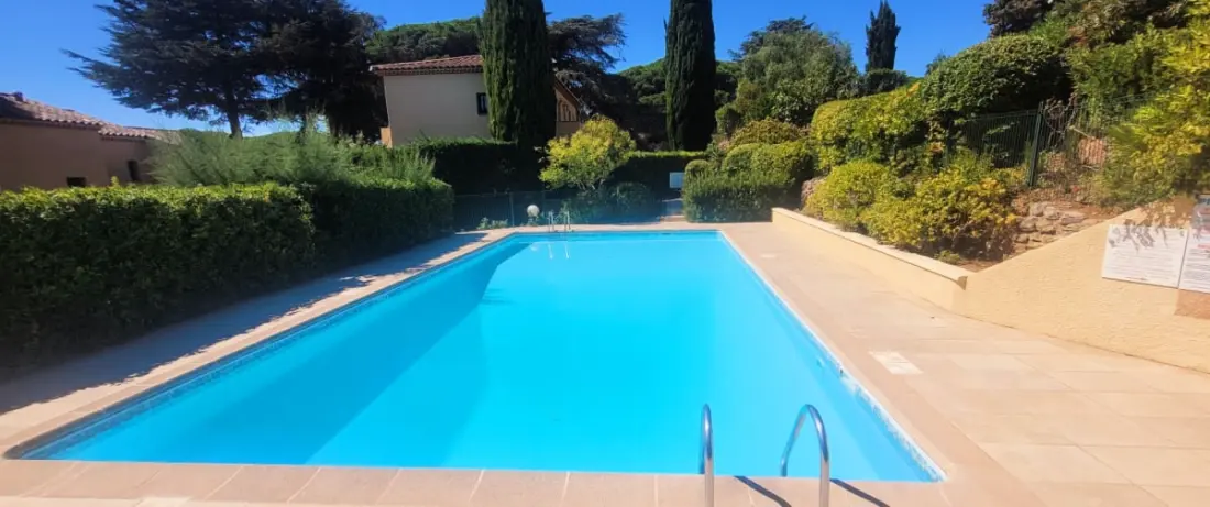 Maison Moderne Avec Vue Mer à Sainte-maxime