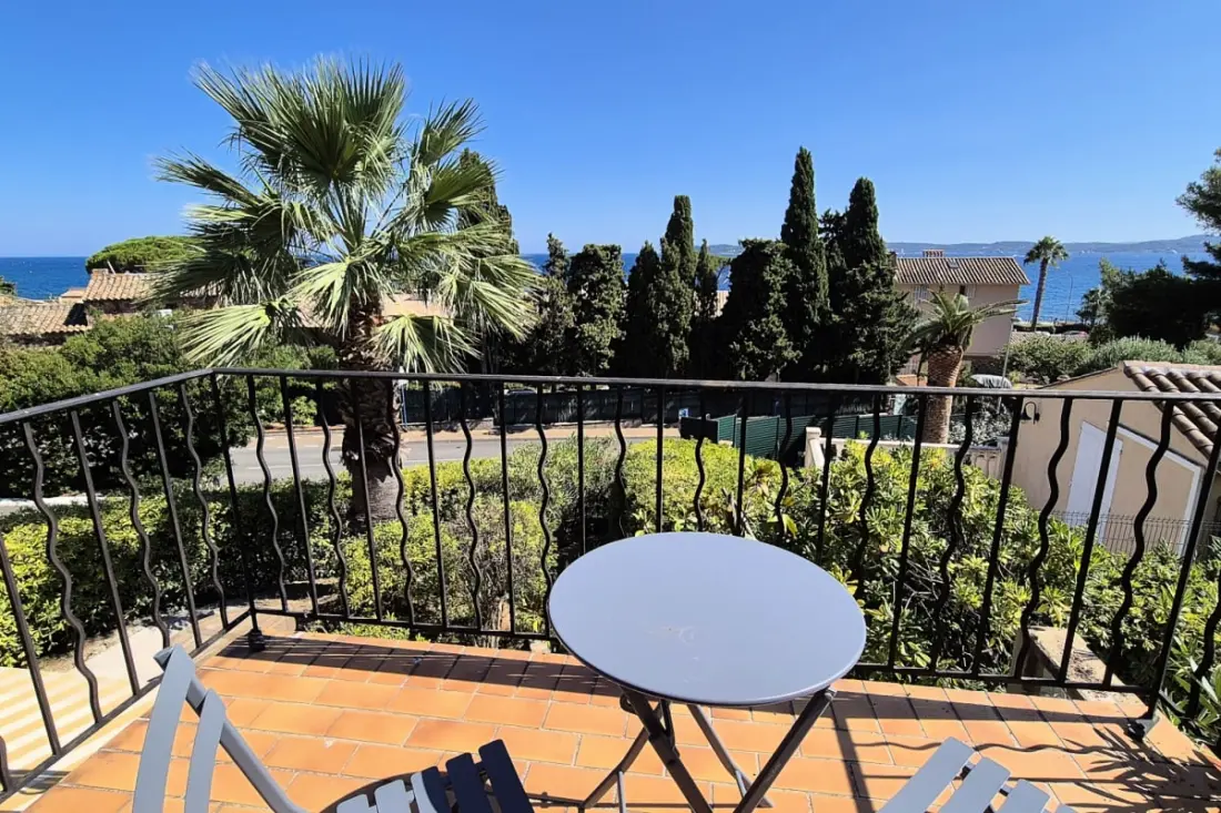 Maison Moderne Avec Vue Mer à Sainte-maxime