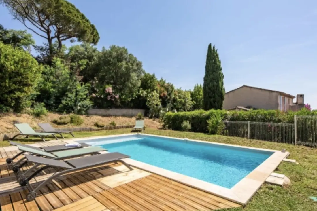 Maison Spacieuse Avec Piscine à Sainte-maxime