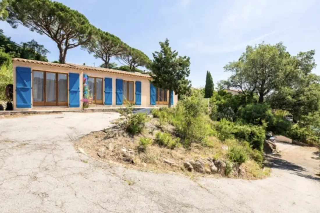 Maison Spacieuse Avec Piscine à Sainte-maxime