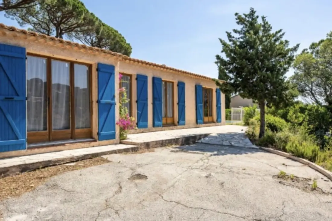 Maison Spacieuse Avec Piscine à Sainte-maxime