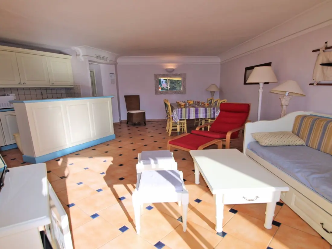 Résidence Apartment Port marine T4 mit Pool Residenz