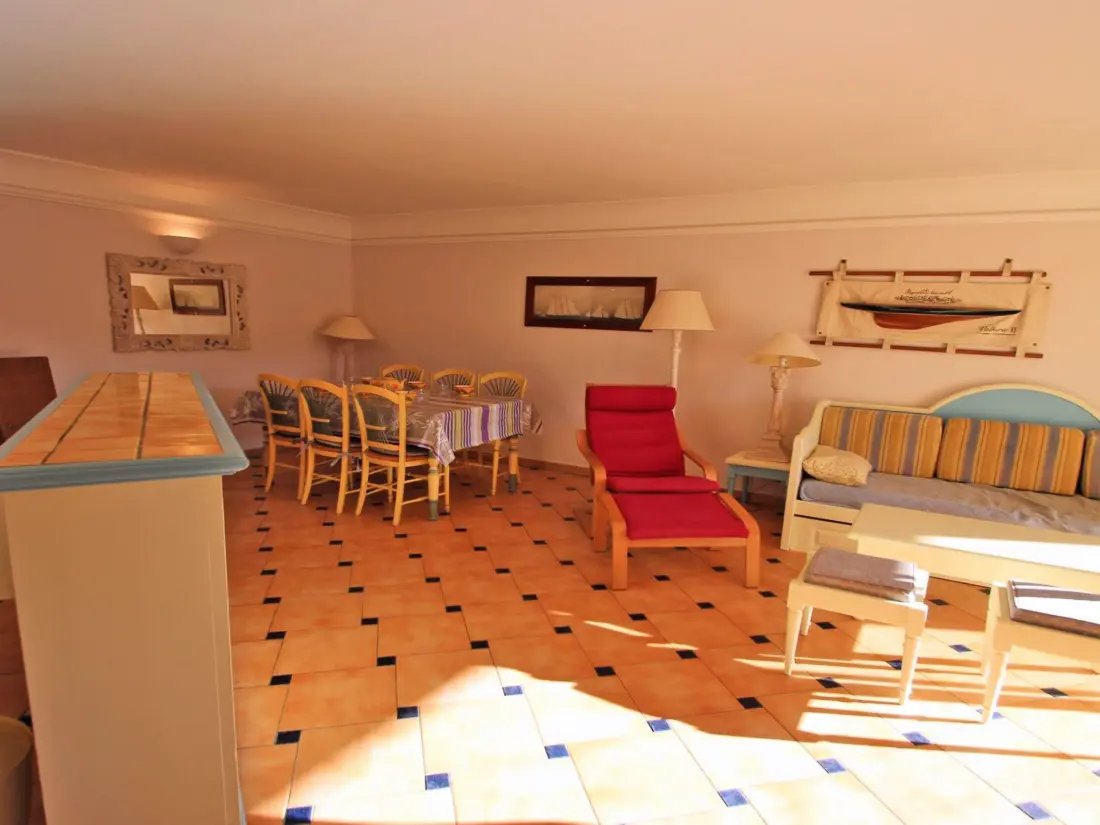 Résidence Apartment Port marine T4 mit Pool Residenz