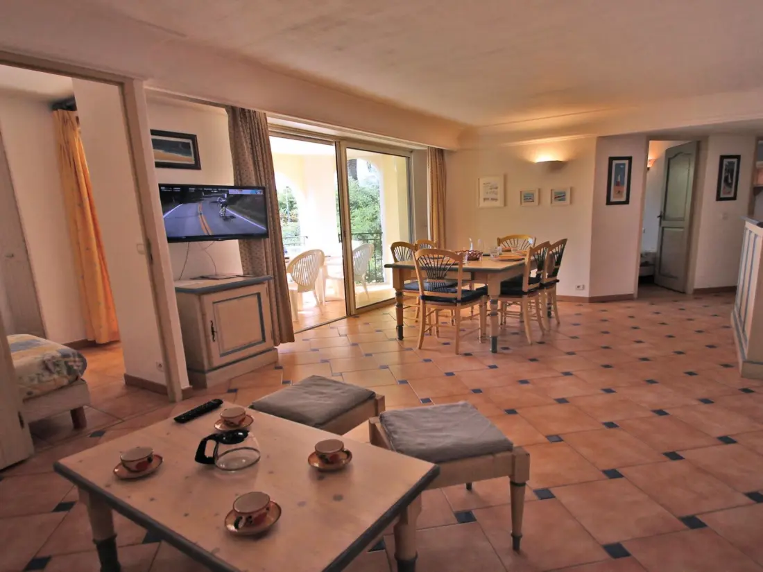 Résidence Appartement T4- Schwimmbad Residenzen- Klimaanlage