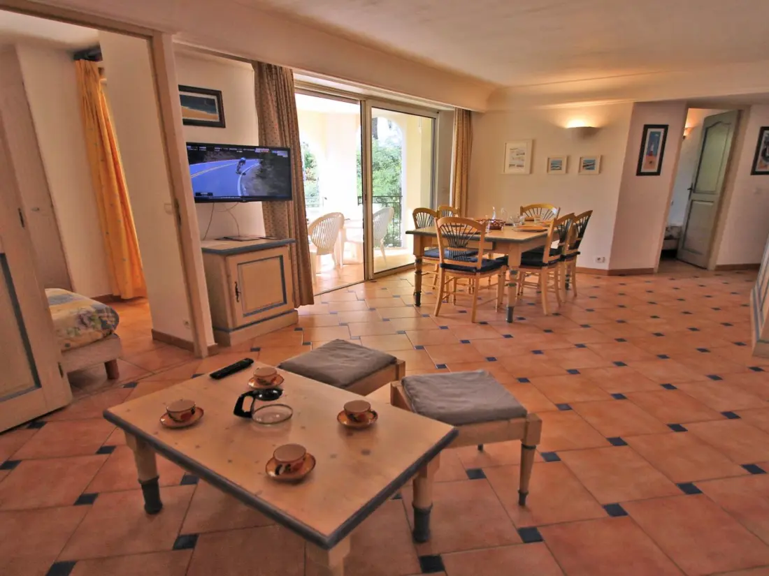 Résidence Appartement T4- Schwimmbad Residenzen- Klimaanlage