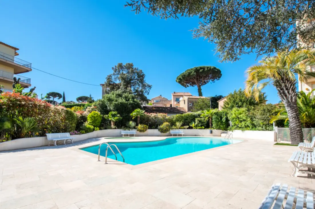 Apt Avec Garage Piscine à 10 Min De La Plage