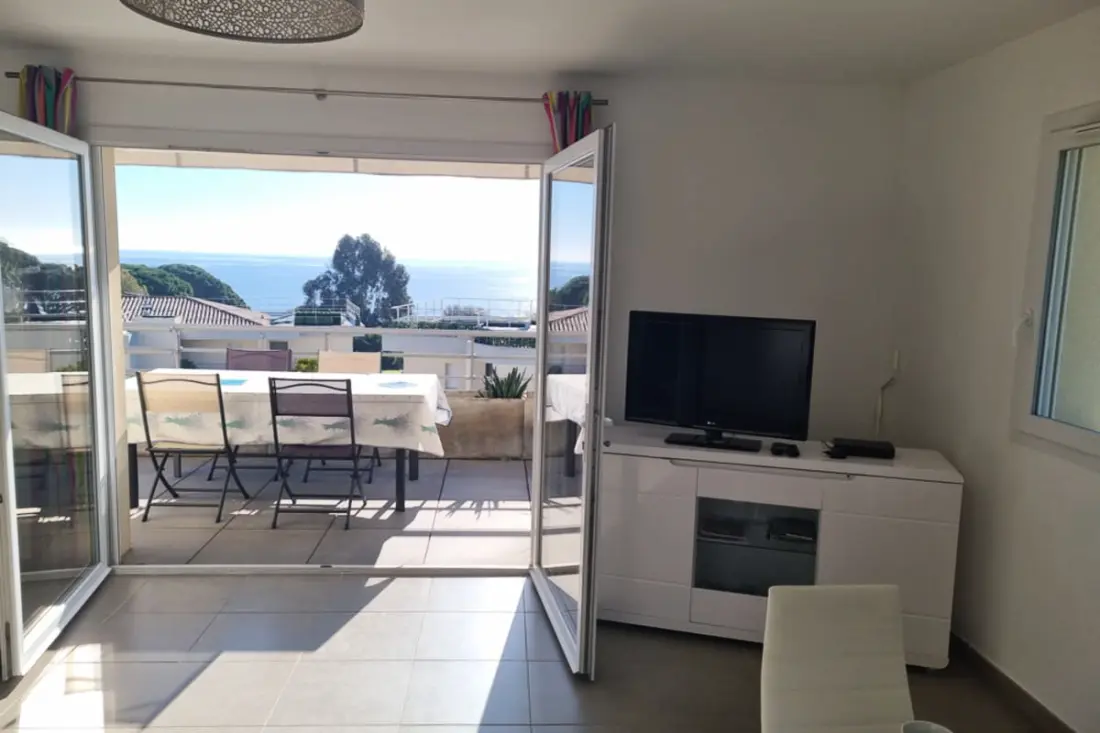 Vue Mer • Accès Plage à Pied • Piscine