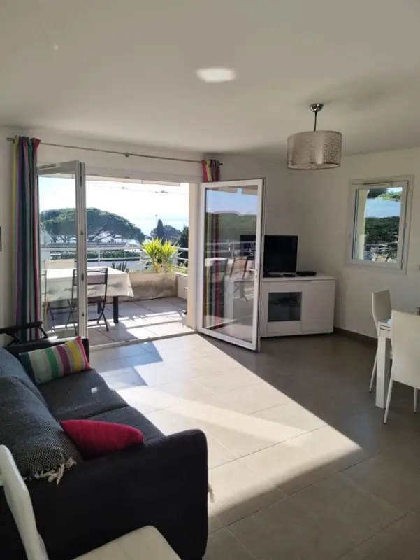 Vue Mer • Accès Plage à Pied • Piscine