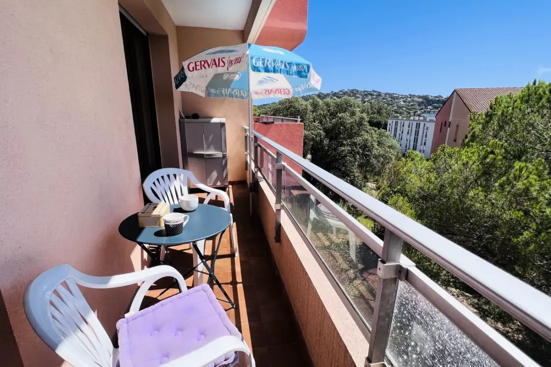 Havre De Paix Avec Balcon à Sainte-maxime