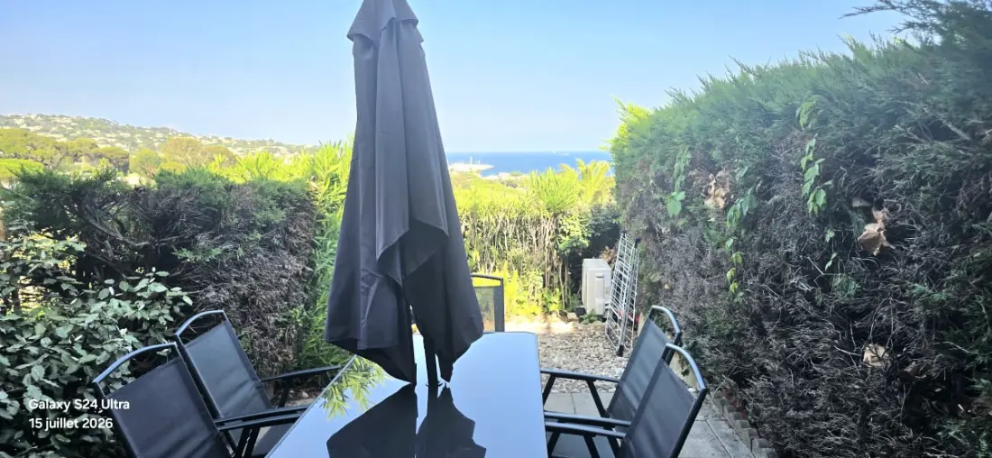 Studio Vue Mer Avec Terrasse Et Piscine Partagée