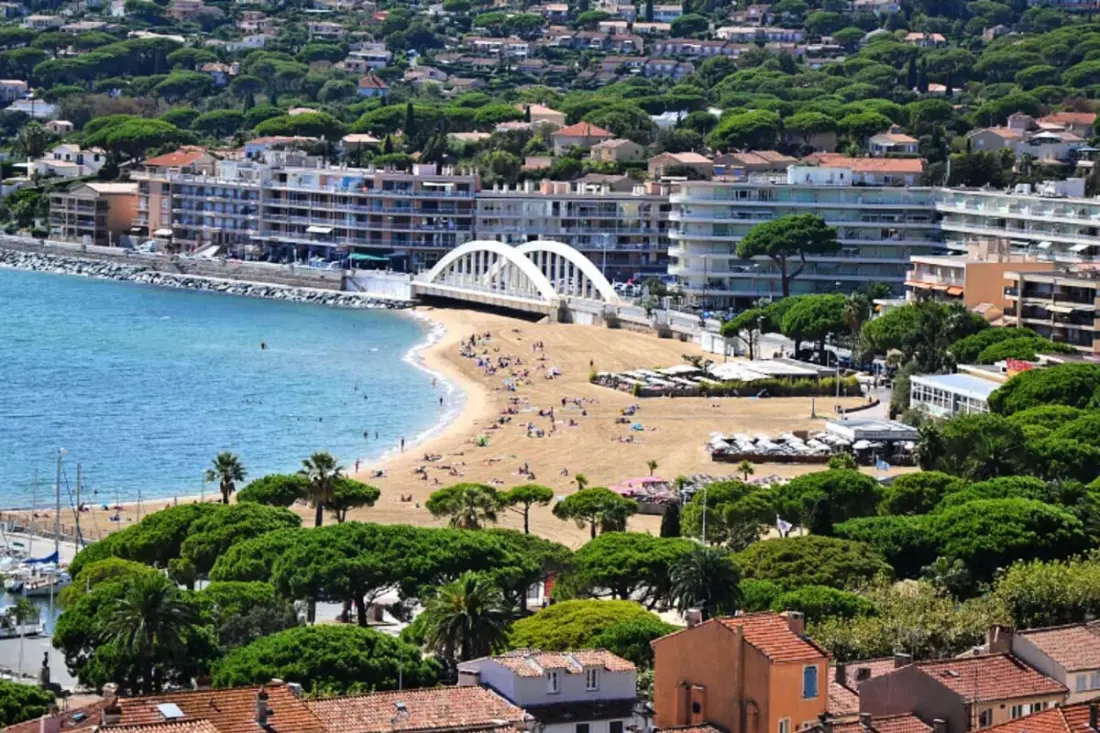 Studio Vue Mer Avec Terrasse Et Piscine Partagée