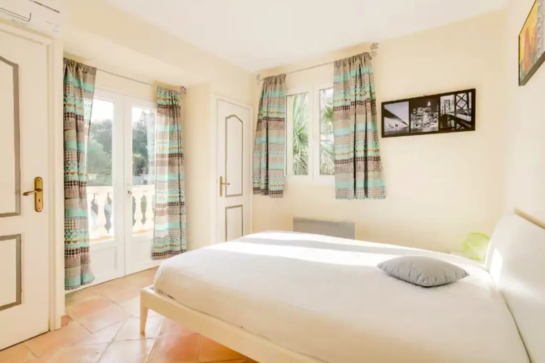 Villa Avec Piscine Chauffée à Sainte-maxime