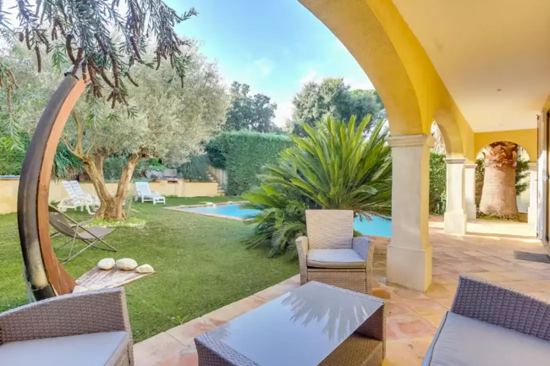 Villa Avec Piscine Chauffée à Sainte-maxime