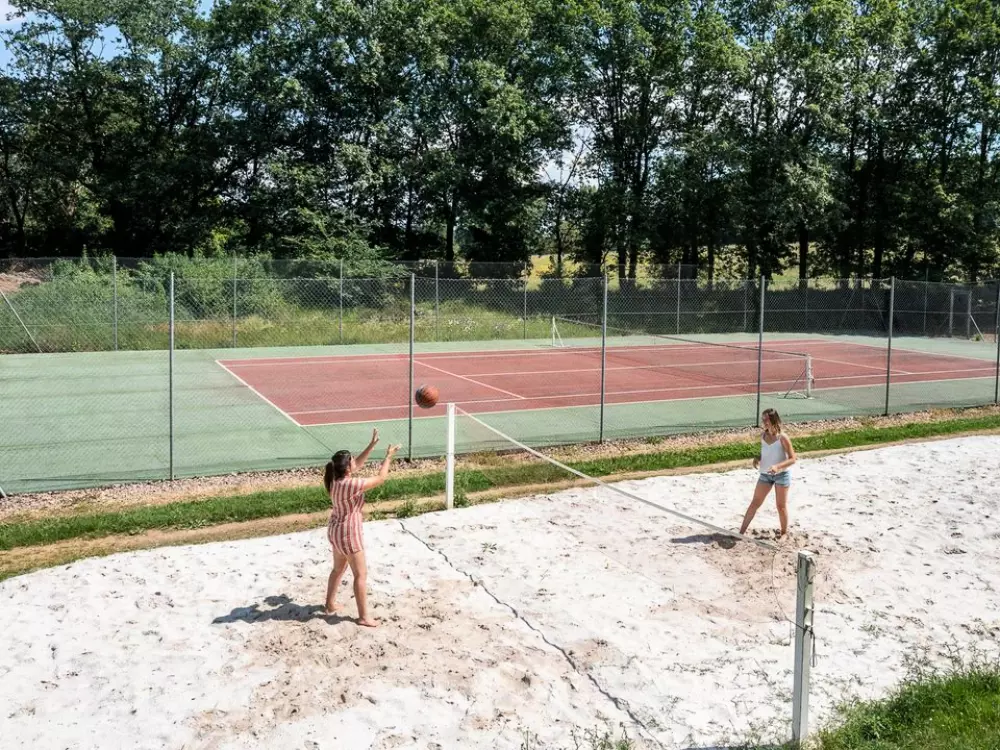 Camping Romanée Les Grottes de Roffy4 étoiles★★★★