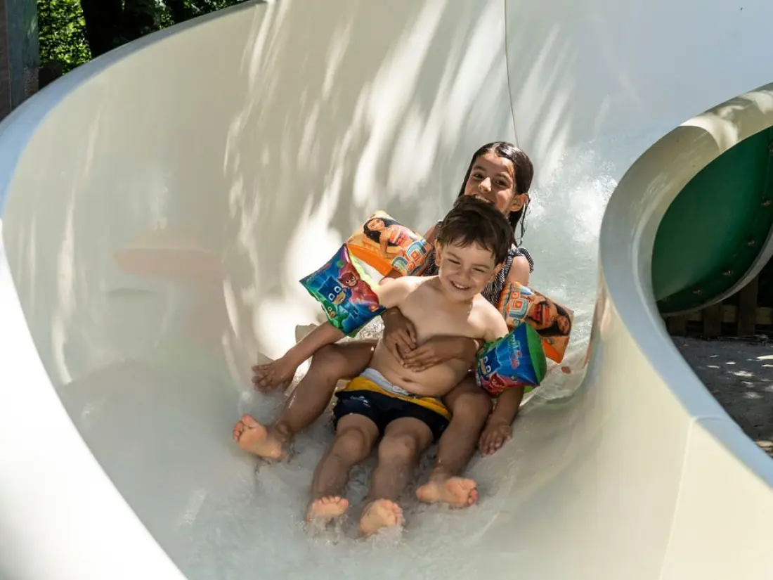 Camping Romanée Les Grottes de Roffy 4 étoiles★★★★