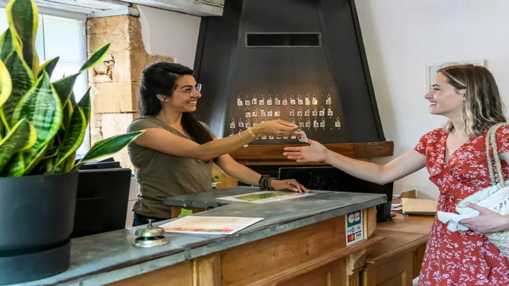 Camping Romanée Les Grottes de Roffy 4 étoiles★★★★