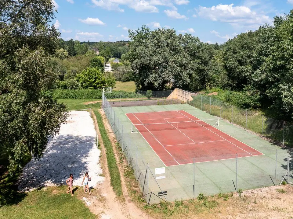 Camping Romanée Les Grottes de Roffy4 étoiles★★★★