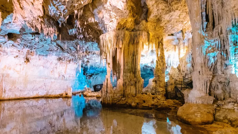 Camping Romanée Les Grottes de Roffy4 étoiles★★★★