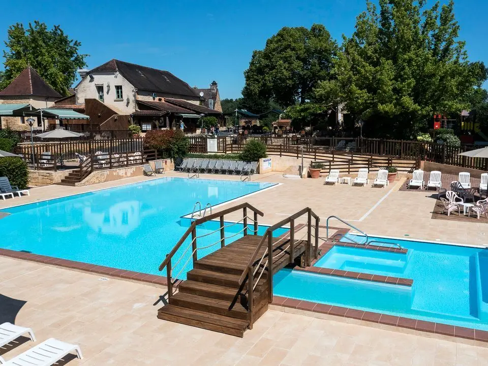 Camping Les grottes de Roffy