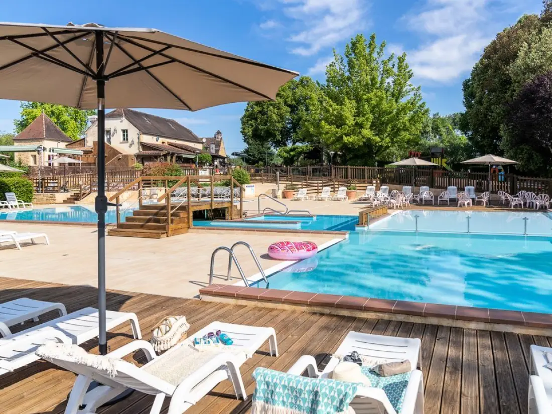 Camping Romanée Les Grottes de Roffy 4 étoiles★★★★
