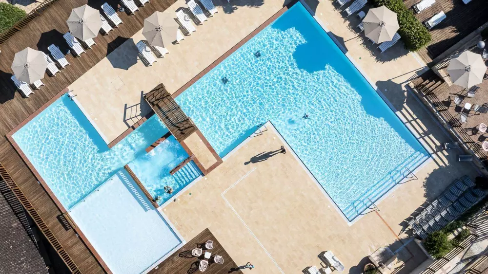 Camping Romanée Les Grottes de Roffy4 étoiles★★★★