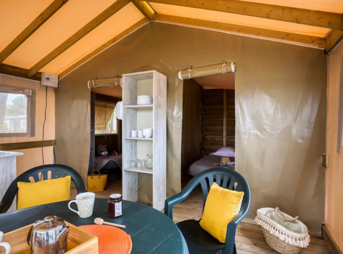 Camping Romanée Les Grottes de Roffy 4 étoiles★★★★