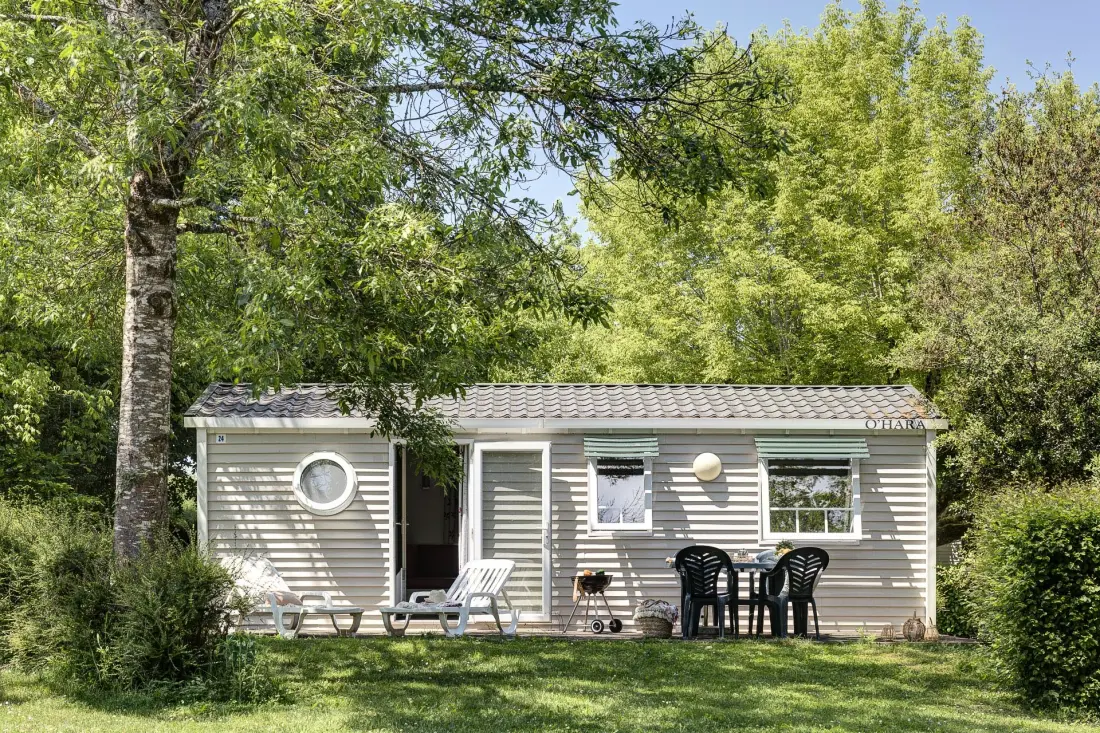 Camping Romanée Les Grottes de Roffy 4 étoiles★★★★