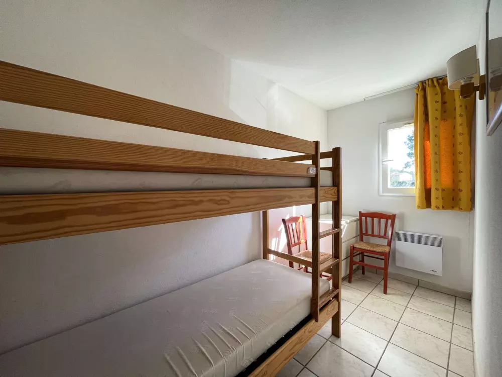 Maison de Vacances Salavas 13