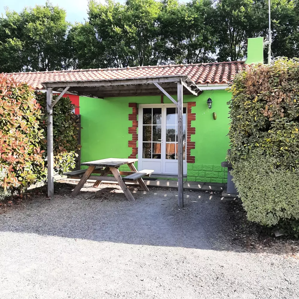 Camping Les P'tites Maisons dans la Prairie 3 étoiles★★★