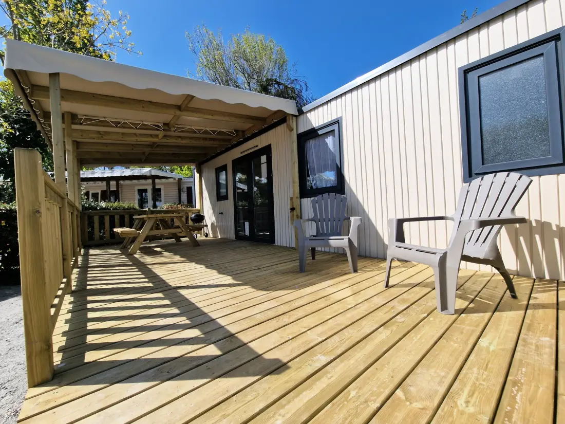 Camping Les P'tites Maisons dans la Prairie 3 étoiles★★★