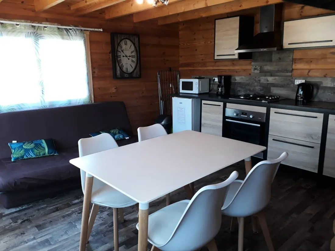 Camping Les P'tites Maisons dans la Prairie 3 étoiles★★★