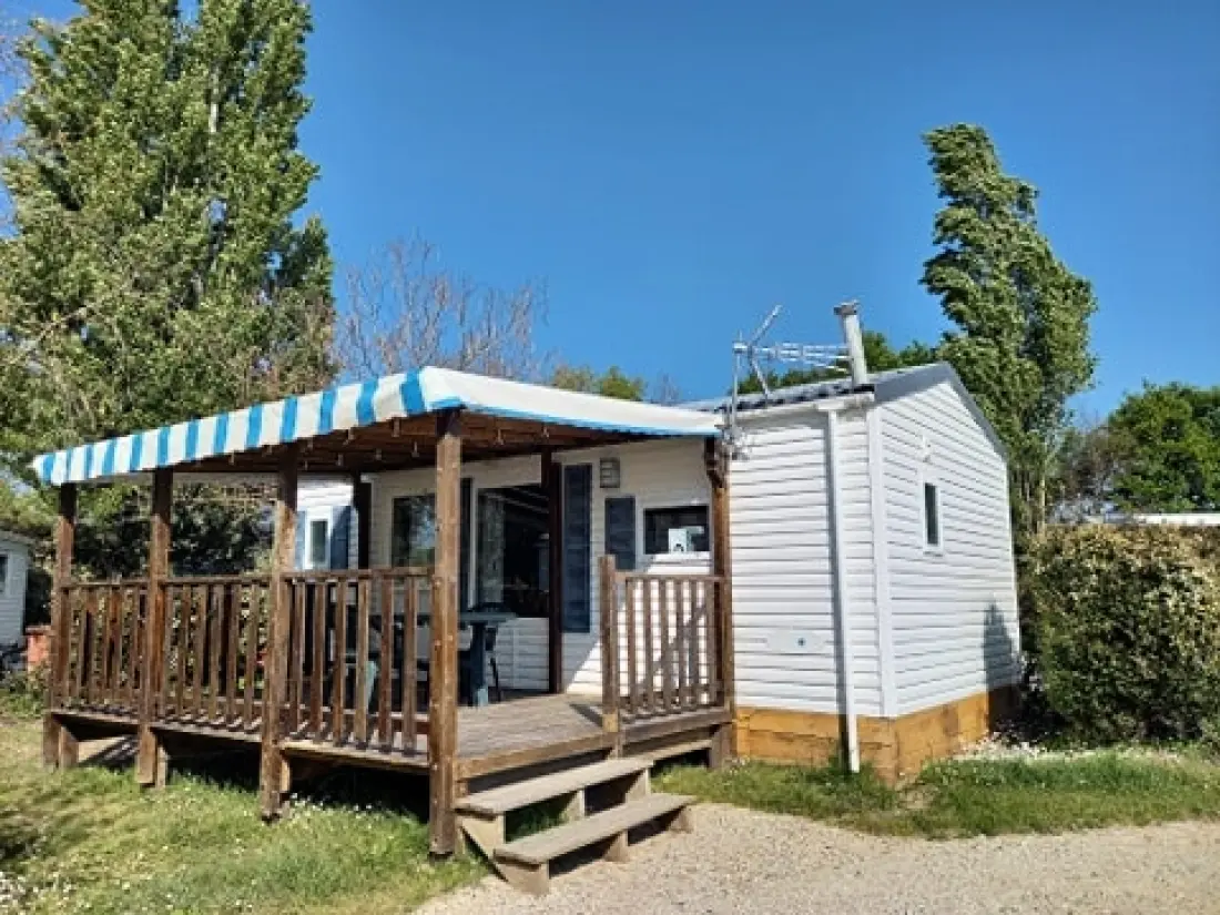 Camping Les P'tites Maisons dans la Prairie 3 étoiles★★★