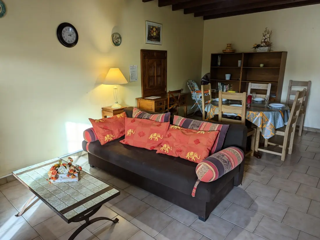 Maison de Vacances Salles-Lavalette 4