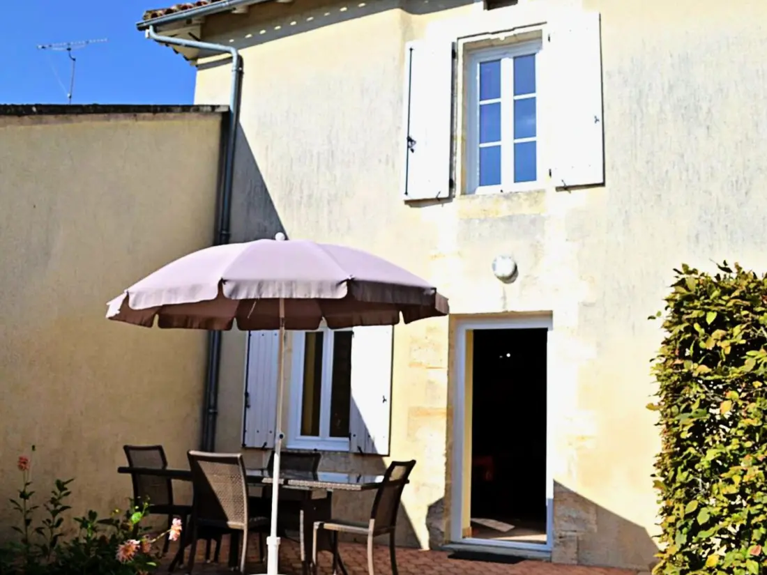 Maison de Vacances Salles-Lavalette 4